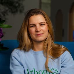 picture of team member LL
